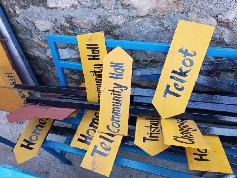 Tourist Trail Map Board, Deurali–Muhanpokhari (4.02 km) site photo